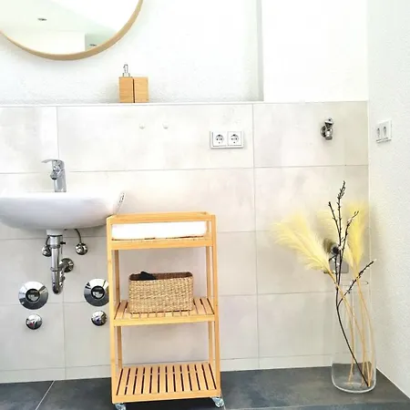 4 Zimmerwohnung In *